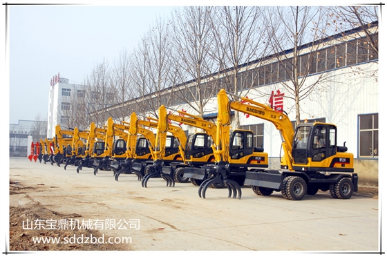 寶鼎挖掘機(jī)廠家小型挖掘機(jī)械產(chǎn)品