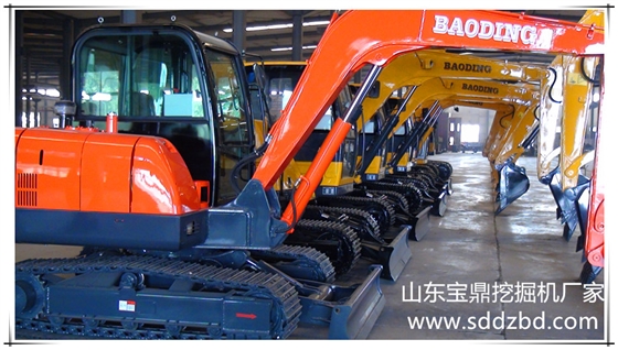 山東寶鼎小型挖掘機(jī)產(chǎn)品