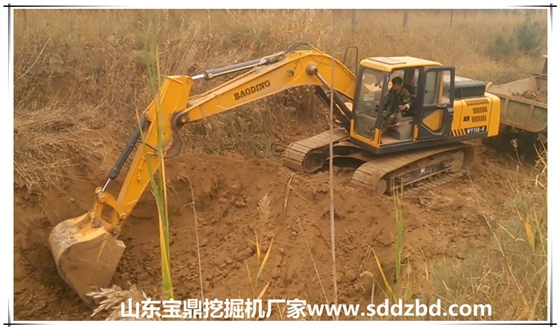 山東寶鼎挖掘機(jī)小型挖掘機(jī)械產(chǎn)品