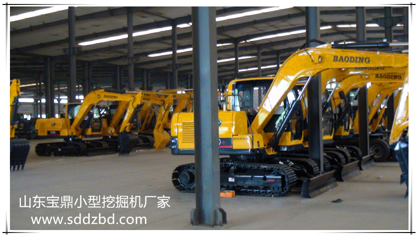 山東寶鼎小型挖掘機