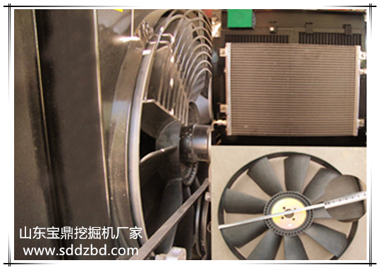 山東寶鼎小型挖掘機散熱系統(tǒng)
