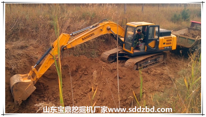 山東寶鼎挖掘機小型挖掘機械產品