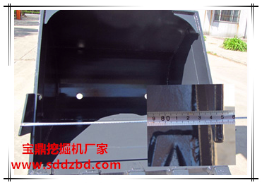 山東寶鼎小型挖掘機械產(chǎn)品