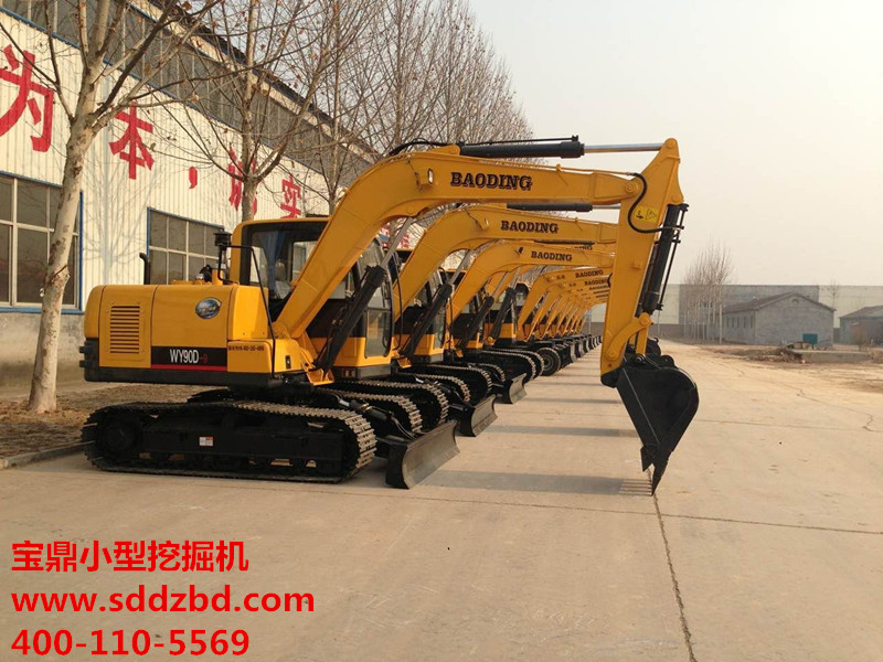 寶鼎小型挖掘機(jī)圖片