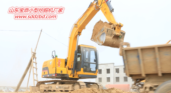 寶鼎小型挖掘機.png