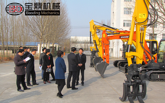 寶鼎挖掘機抓木機產品