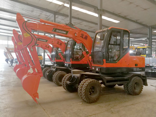 寶鼎小型挖掘機(jī)