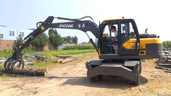輪式抓木機(jī)95車型.jpg