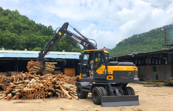 寶鼎抓木機輪式95車型.jpg