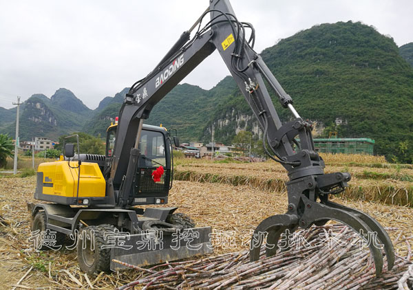 廣西抓甘蔗機(jī).jpg