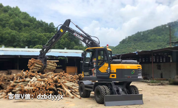 95抓木機(jī).jpg