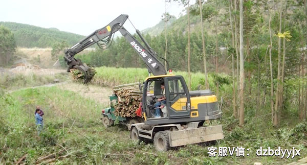 輪式95抓木機(jī).jpg