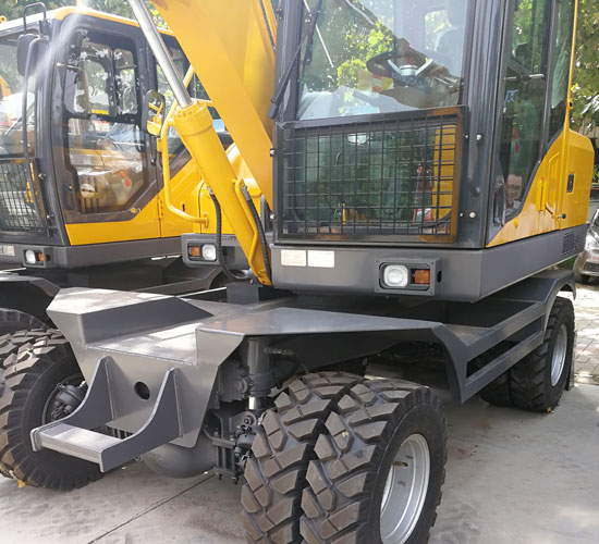 寶鼎輪式挖掘機80車型.jpg