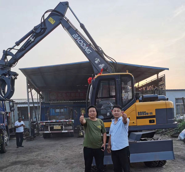 寶鼎輪式挖掘機用戶.jpg