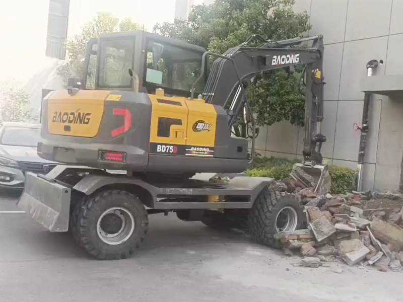 寶鼎75D輪式挖掘機.png
