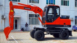 360度旋轉(zhuǎn)膠輪挖掘機(jī)市場(chǎng)價(jià)格分析